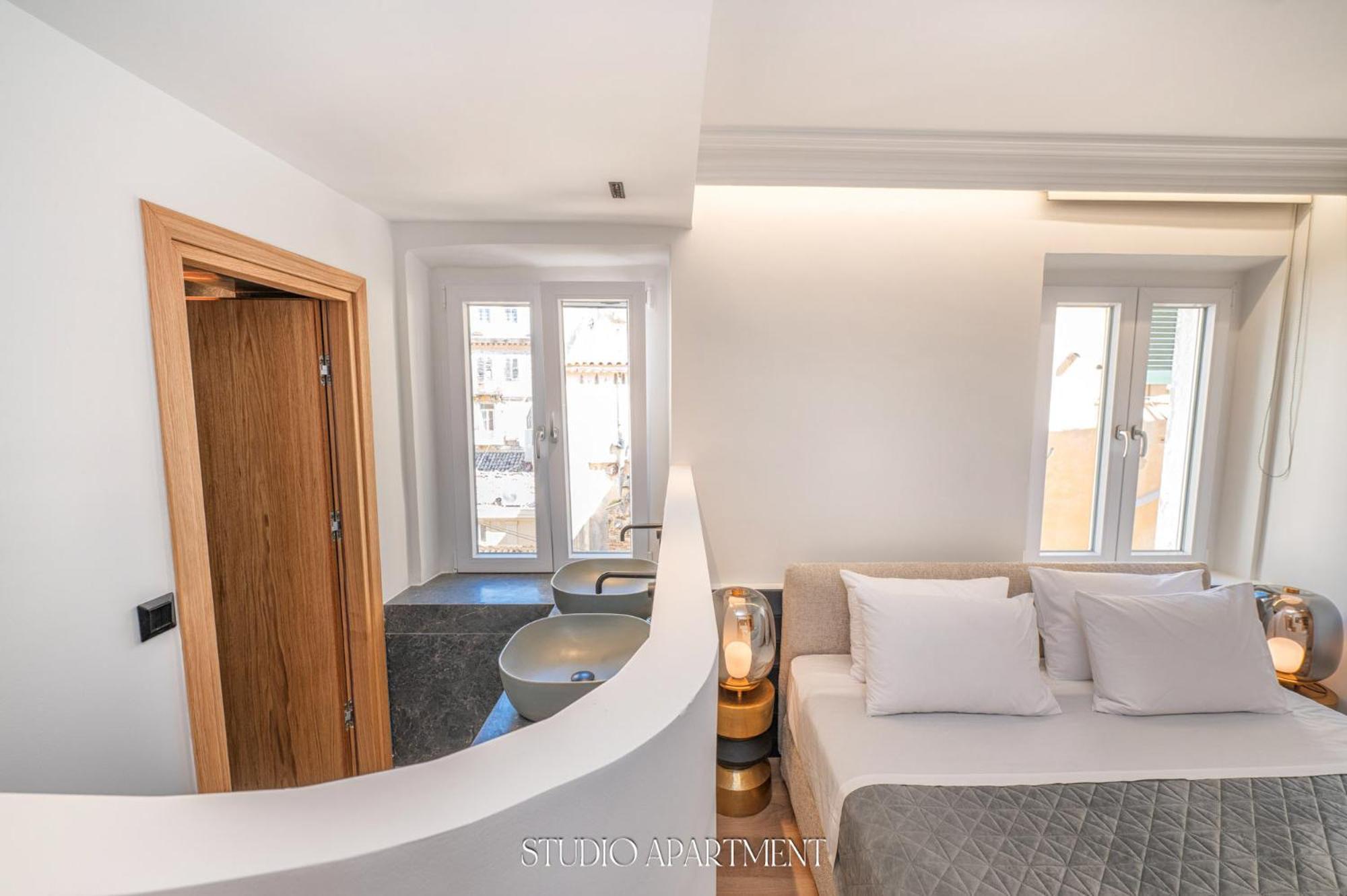 Kantoni Unique Suites Corfu  Екстериор снимка